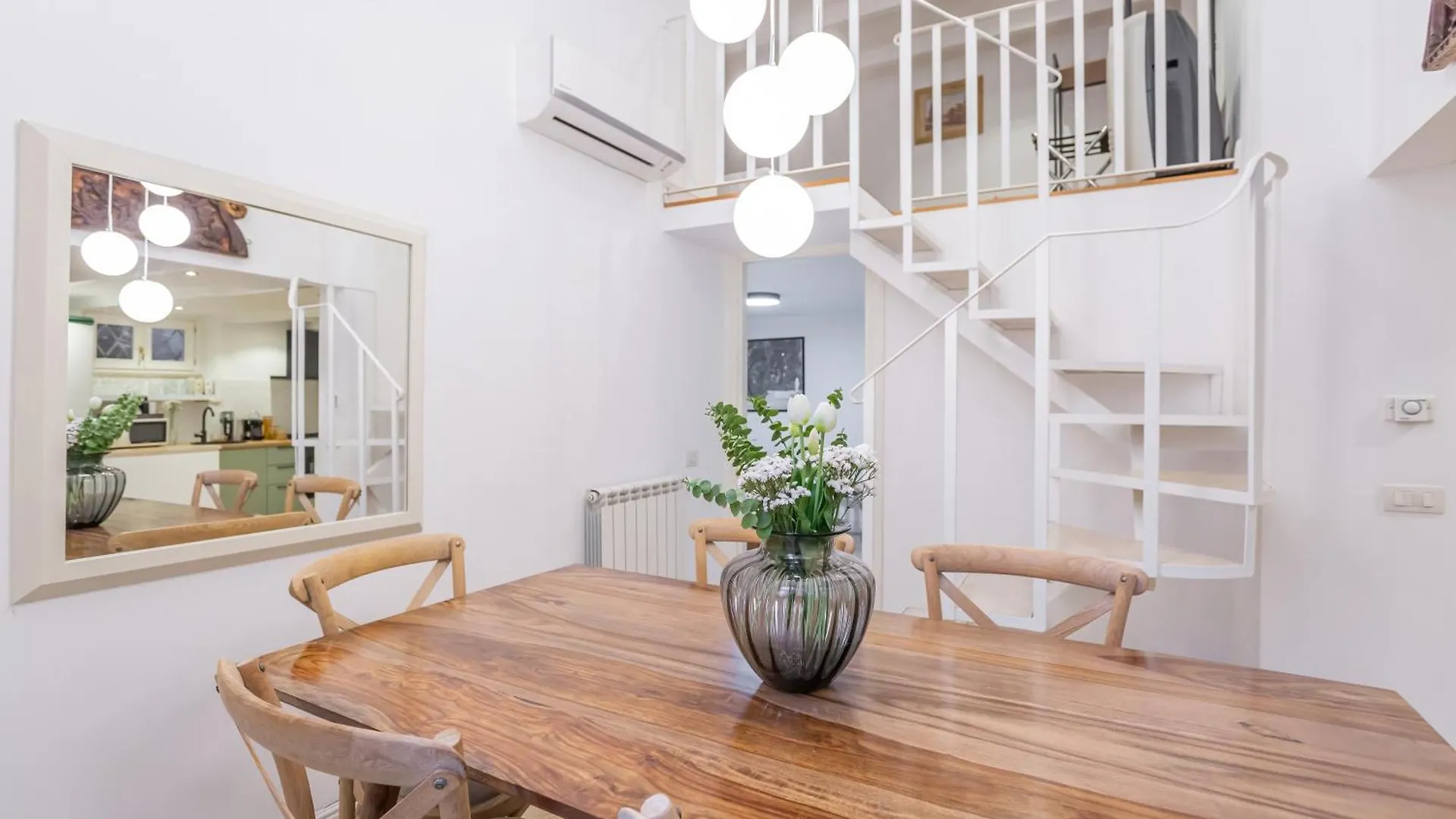 Daplace - Iris Apartment Rome Italy