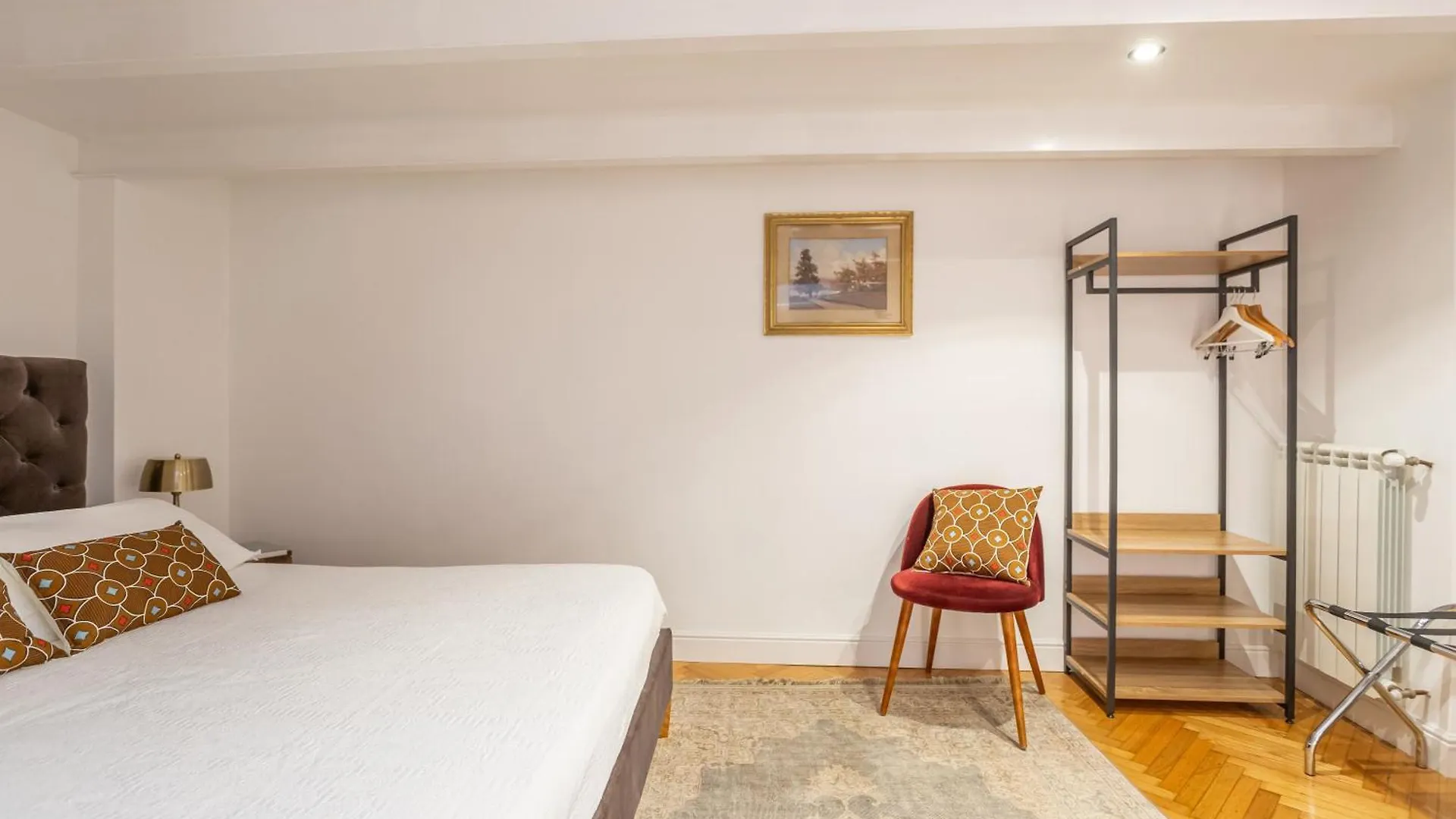 Daplace - Iris Apartment Roma