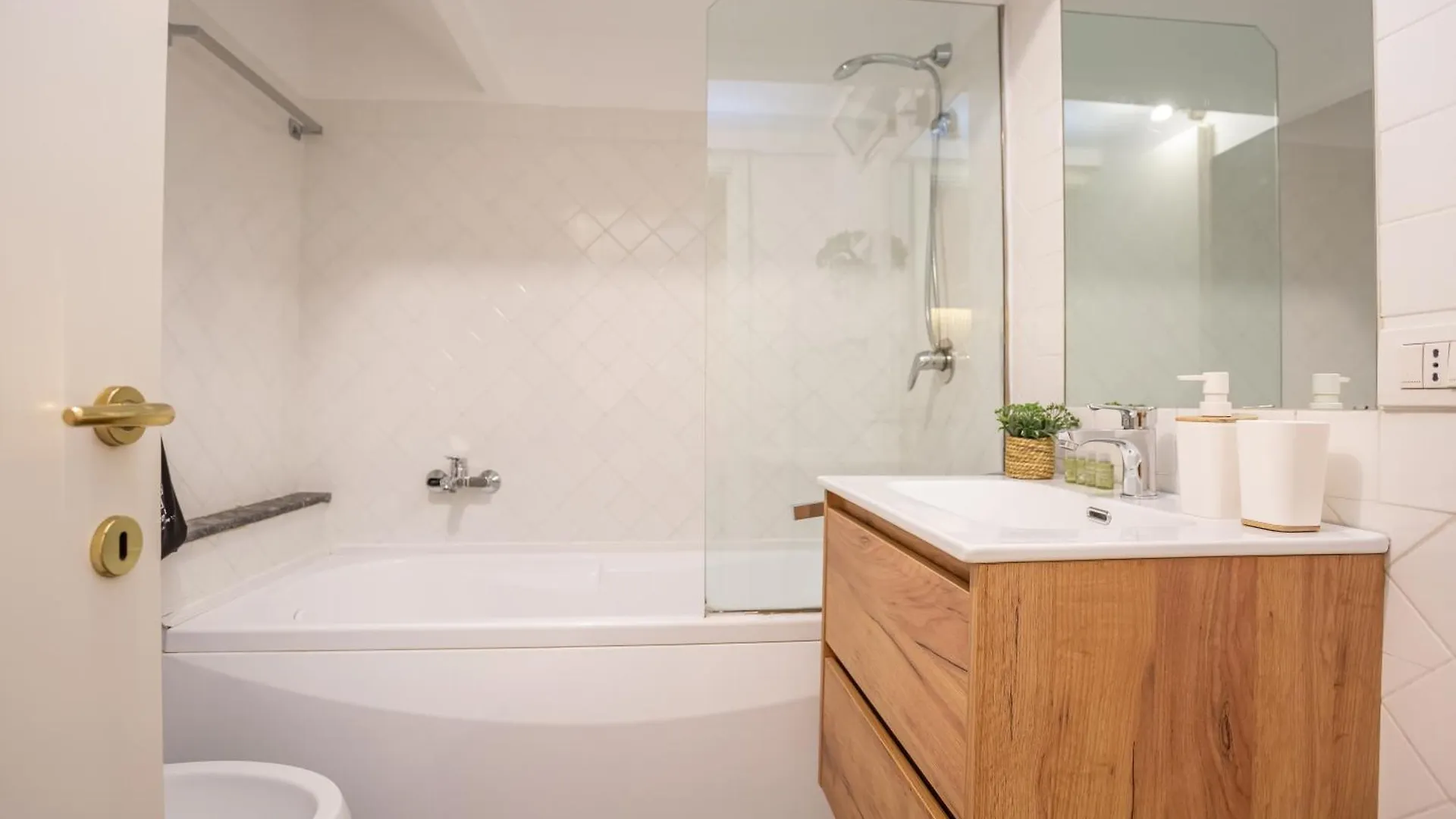 Daplace - Iris Apartment Roma 0*,